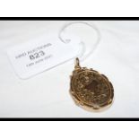 A 15ct gold locket pendant