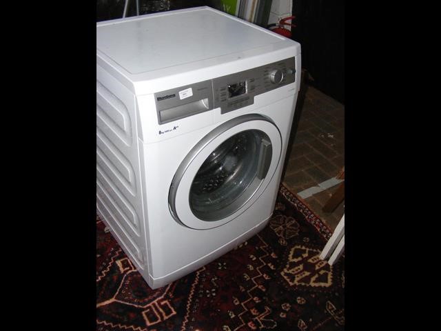 A Blomberg WNF8441AE20 Green Plus washing machine