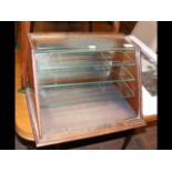 A small Victorian counter top display cabinet - 40