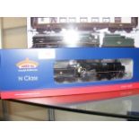A boxed Bachmann 'N Class' locomotive and tender