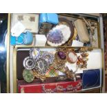 Selection of costume jewellery, including brooches