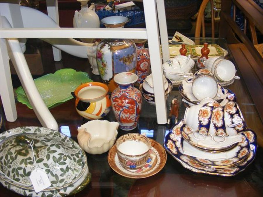 A selection of collectable china including Royal A