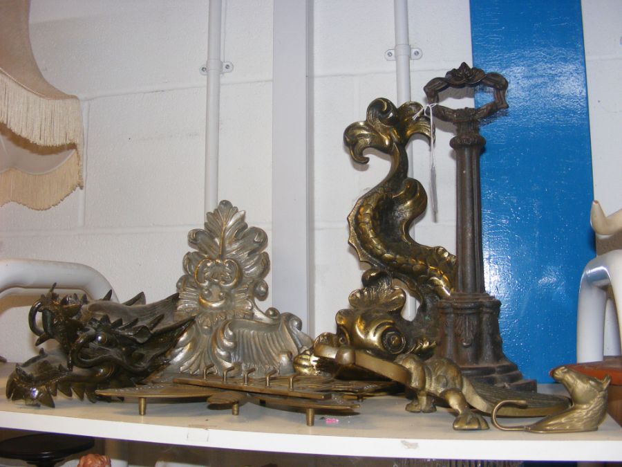 A quantity of metal ware, including oriental drago