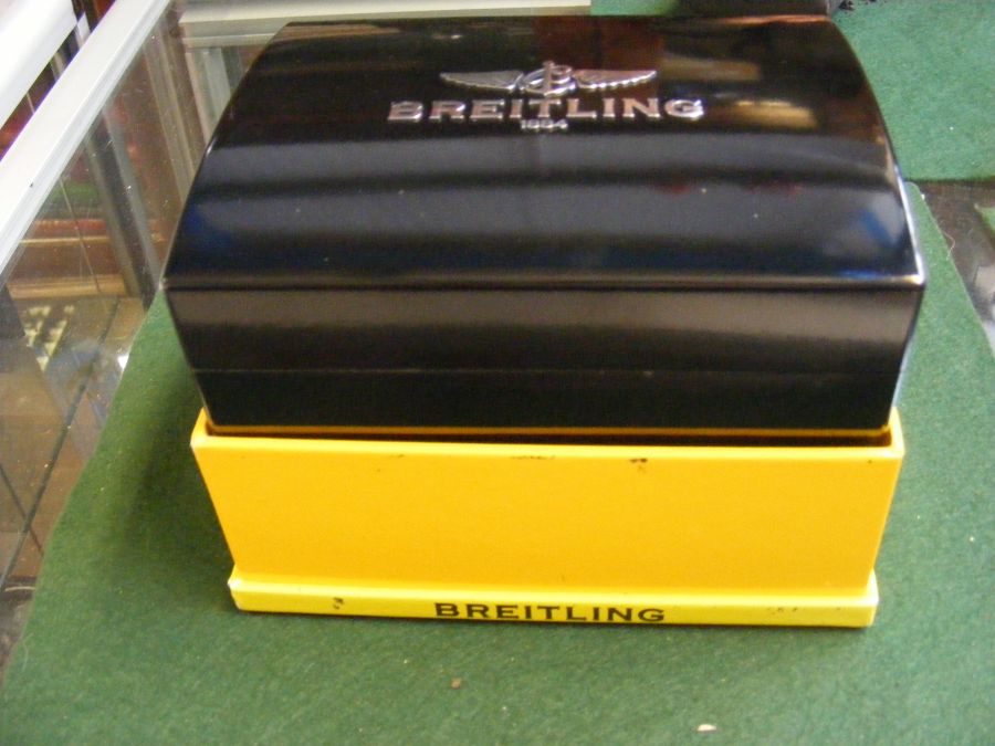 A Breitling Chronometre Automatic wrist watch with - Image 5 of 15