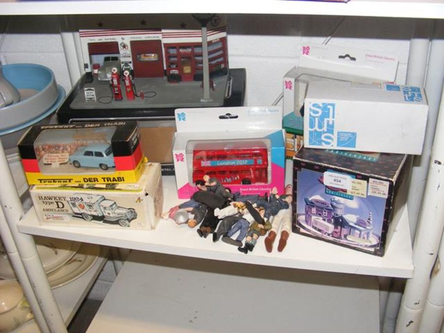 A selection of die cast model vehicles, including