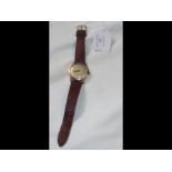 A gent's vintage Mudu wrist watch with date apertu
