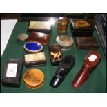 Various novelty snuff boxes, etc.