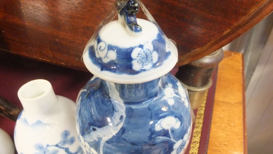 An assortment of blue and white oriental ware, tog - Image 5 of 22