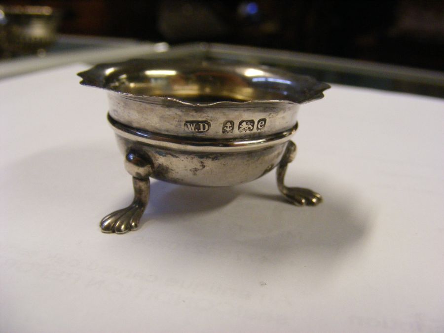 Selection of small silver table salts, etc. - Image 18 of 21