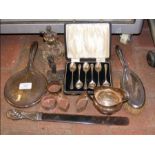 Silver teaspoons in presentation case,