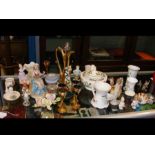 Selection of collectable ceramic and glassware