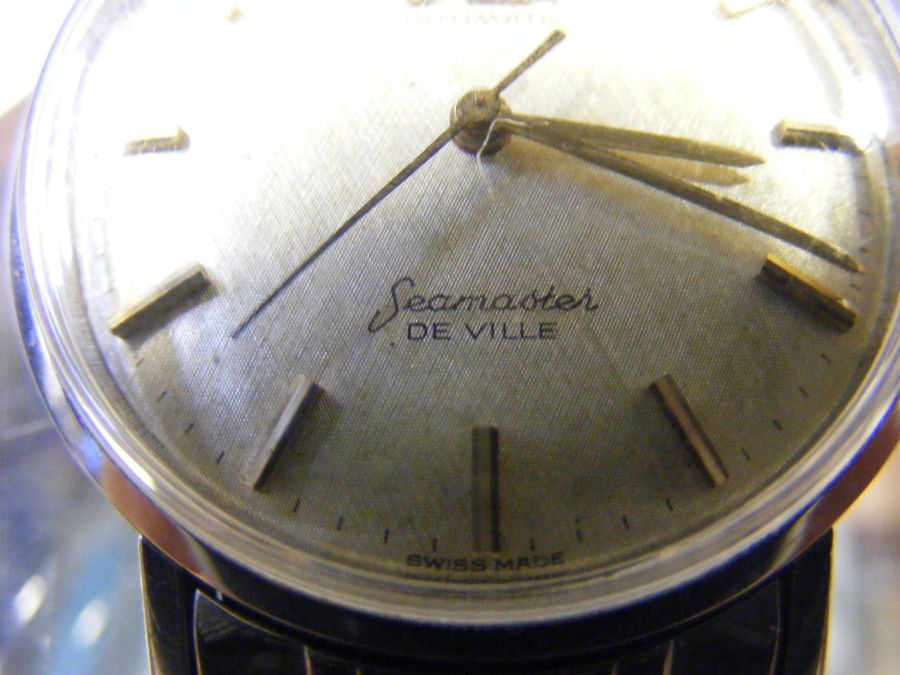 A gents vintage Omega Seamaster De Ville wrist wat - Image 9 of 12