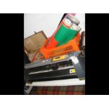 A Refine vinyl cutter with stand and quantity of v