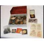 Various collectable coinage including crowns
