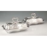 A GOOD PAIR OF EDWARD VII SOLID SILVER ENTREE DISHES of lobed rectangular form with raised reeded