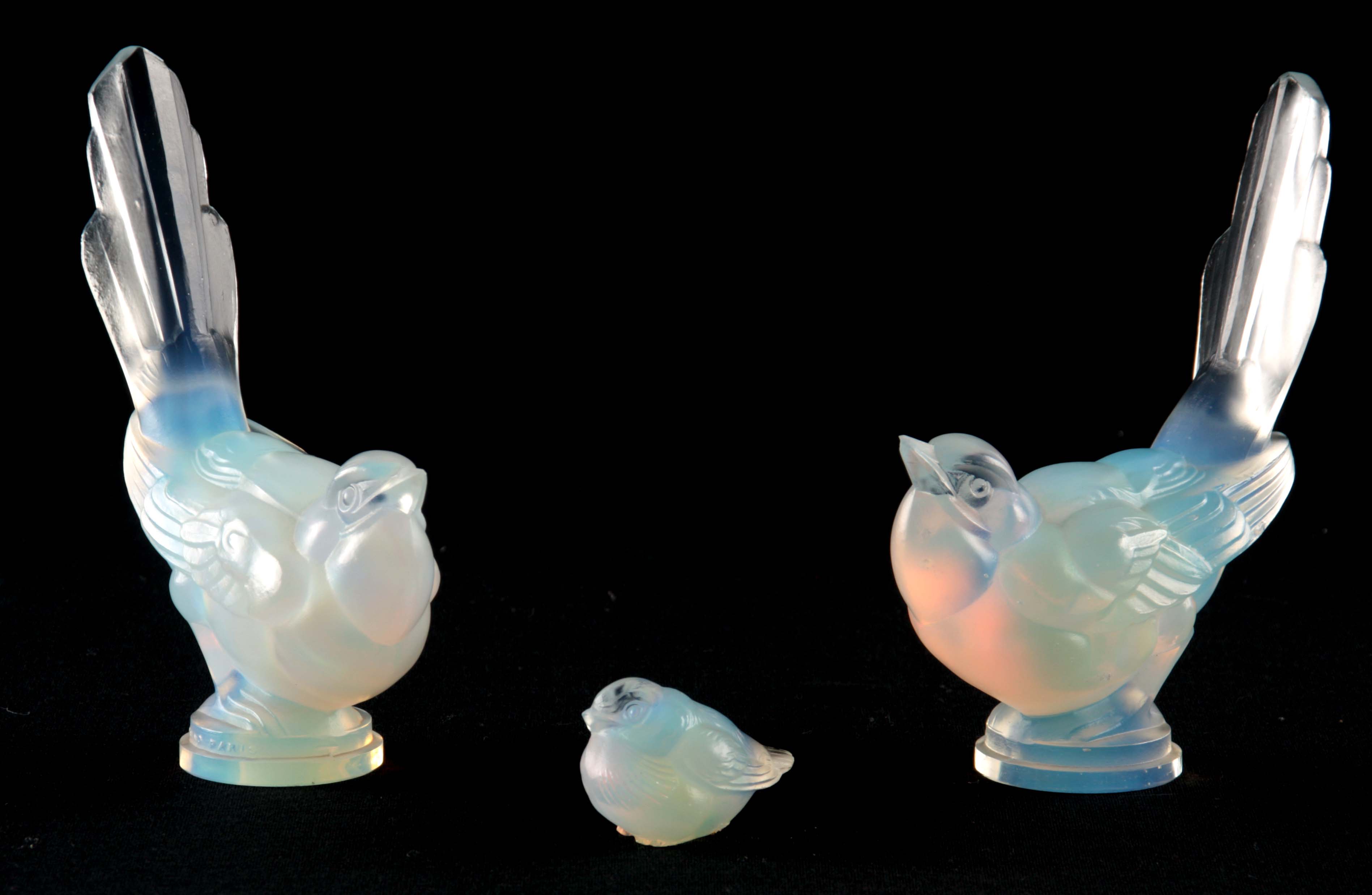 THREE SABINO PARIS GLASS OPALESCENT BIRDS two mockingbirds with embossed marks to the bases and