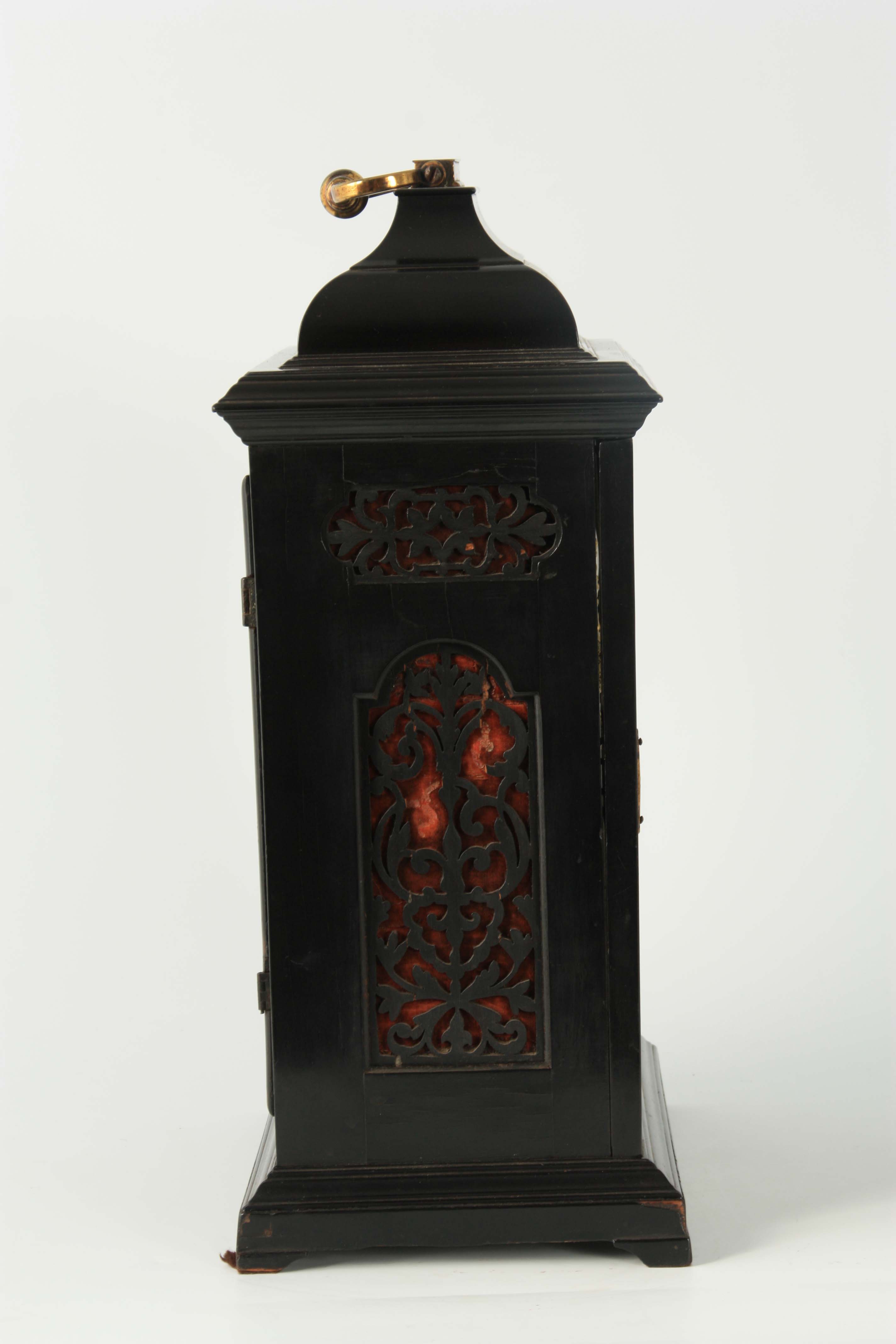 FRANCIS REYNOLDS, KENSINGTON. A GEORGE II EBONISED VERGE BRACKET CLOCK the case with inverted bell - Image 4 of 5