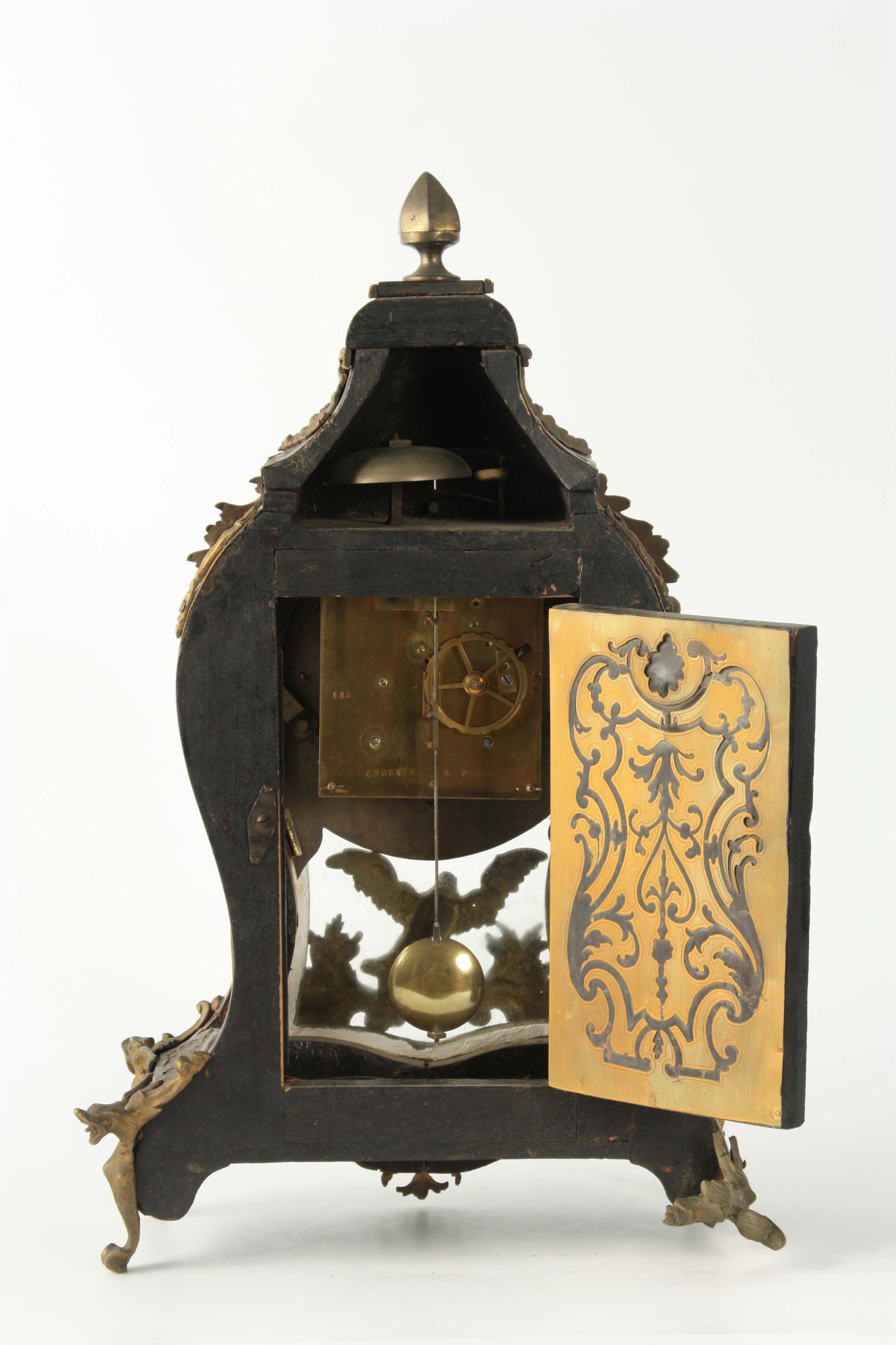 GROGNIE, A PARIS. AN EARLY 19TH CENTURY FRENCH CONTRA BOULLE MANTEL CLOCK the balloon-shaped case - Image 6 of 7