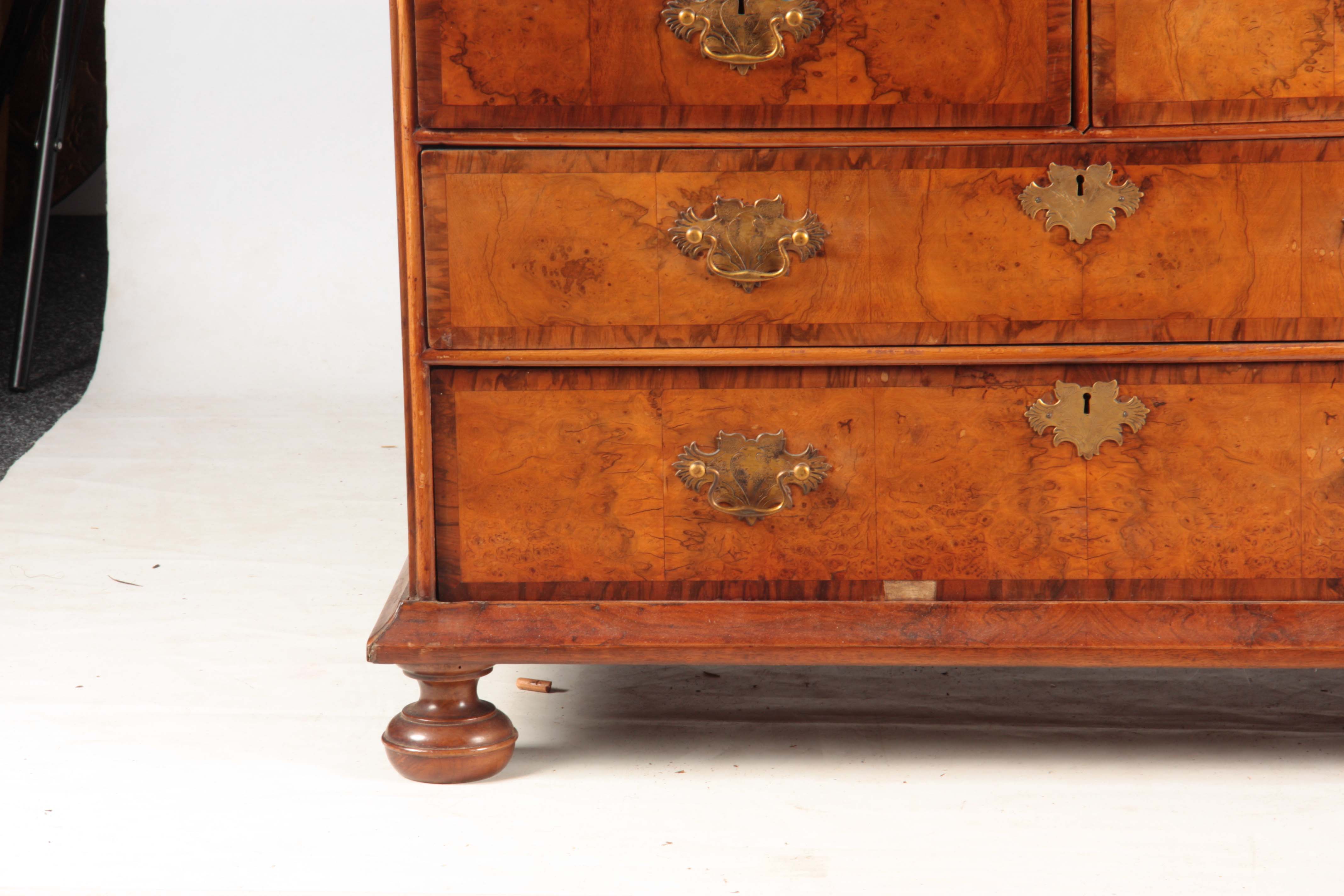 A WILLIAM AND MARY BURR WALNUT BUREAU BOOKCASE with broken arch pediment above shaped mirrored doors - Image 5 of 14