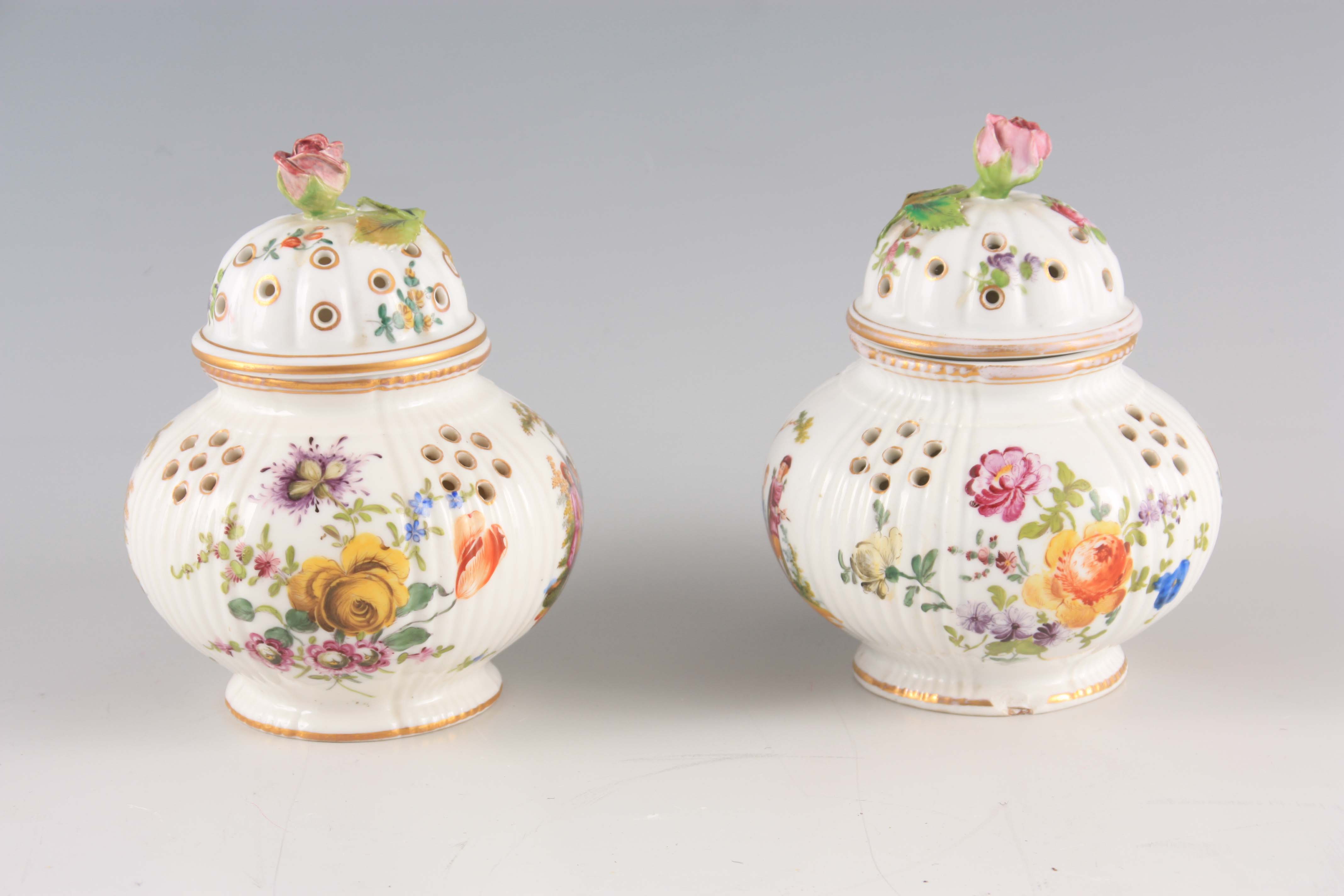 A PAIR OF 19TH CENTURY DRESDEN POT POURRI of reeded bulbous form decorated with rose finials and - Image 3 of 5