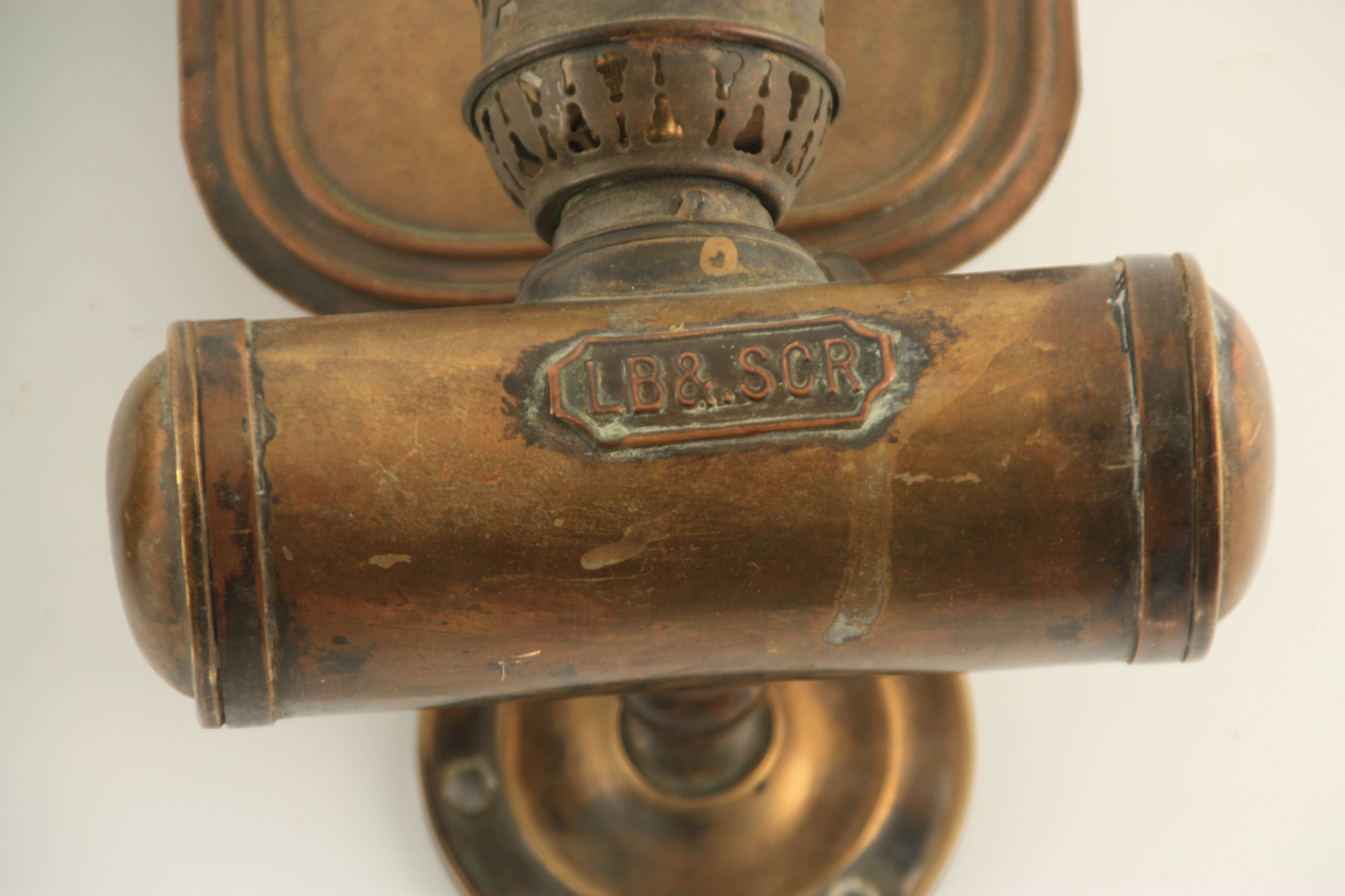A PAIR OF LATE 19TH CENTURY BRASS OIL BURNING RAILWAY LAMPS LABELLED LB & SCR with slender ovoid - Image 3 of 7