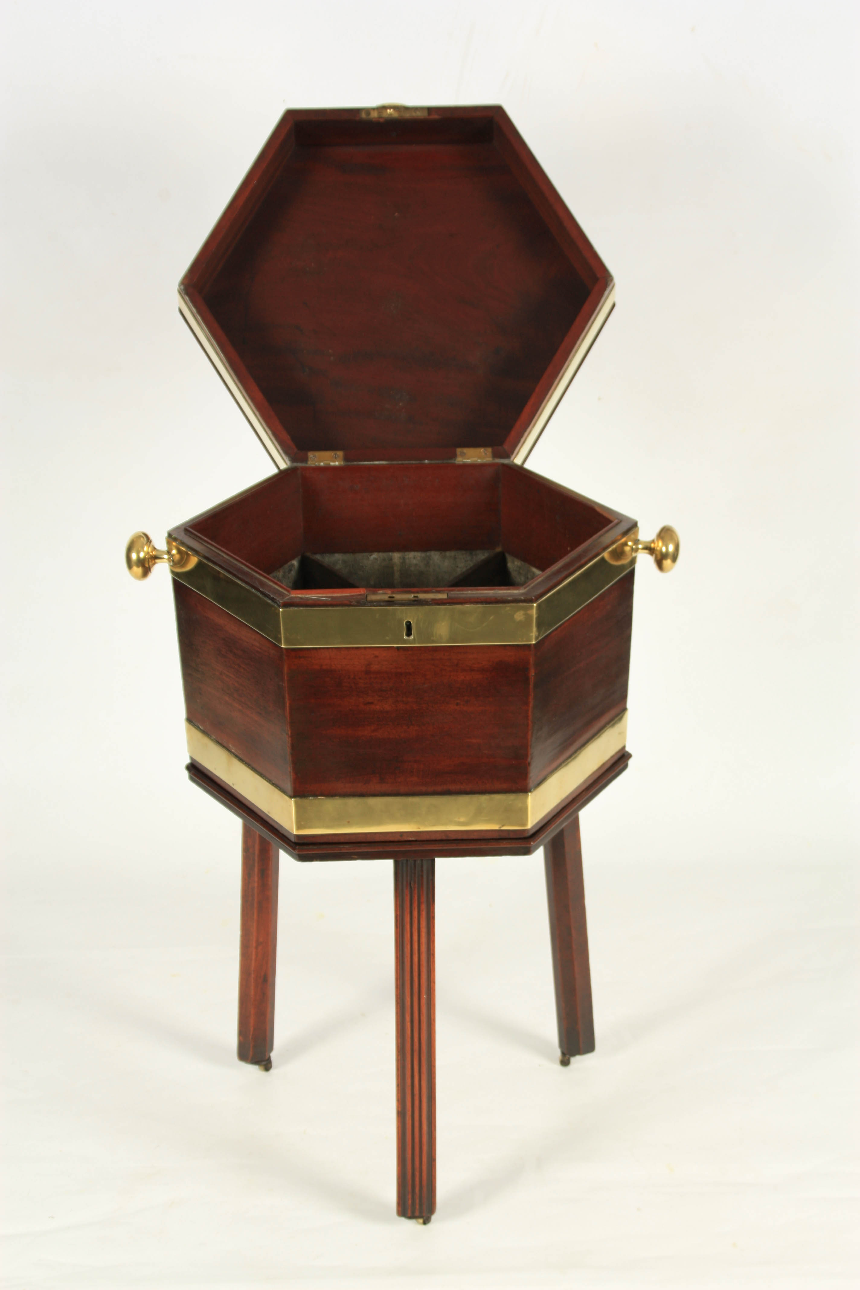 A GEORGE III MAHOGANY BRASS BOUND HEXAGONAL SHAPED CELLARETTE ON STAND with hinged top revealing a - Image 4 of 6