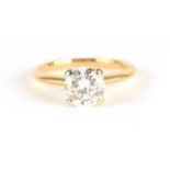 A LADIES 1.5CT SOLITAIRE DIAMOND RING the brilliant-cut stone on an 18ct yellow gold shank, colour