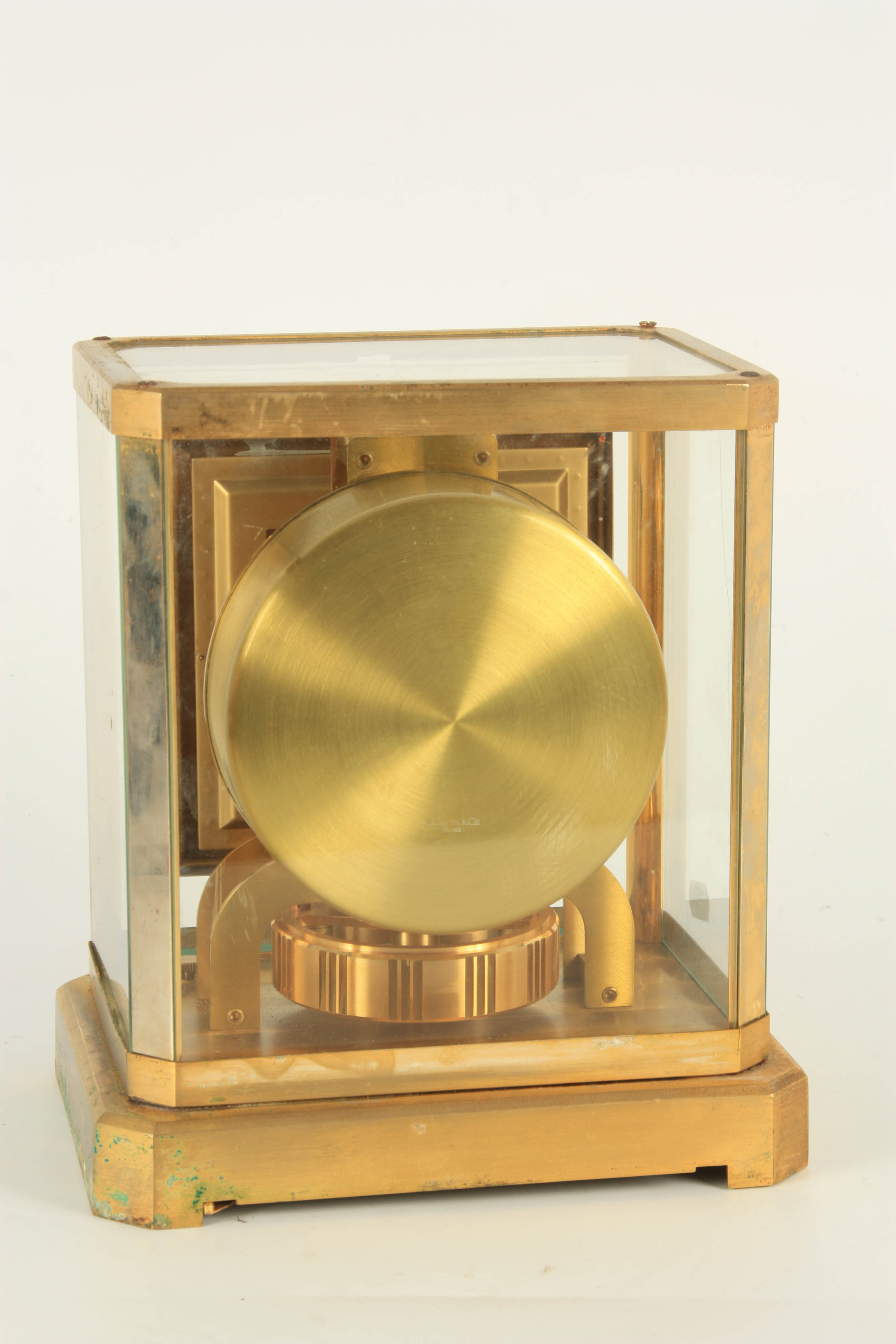 A JAEGER-LECOULTRE ATMOS CLOCK the gilt brass framed case with removable front glass panel enclosing - Image 8 of 8