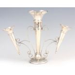 AN EARLY 20TH CENTURY SILVER CENTREPIECE/SPILL VASE having removable cone-shaped vases with