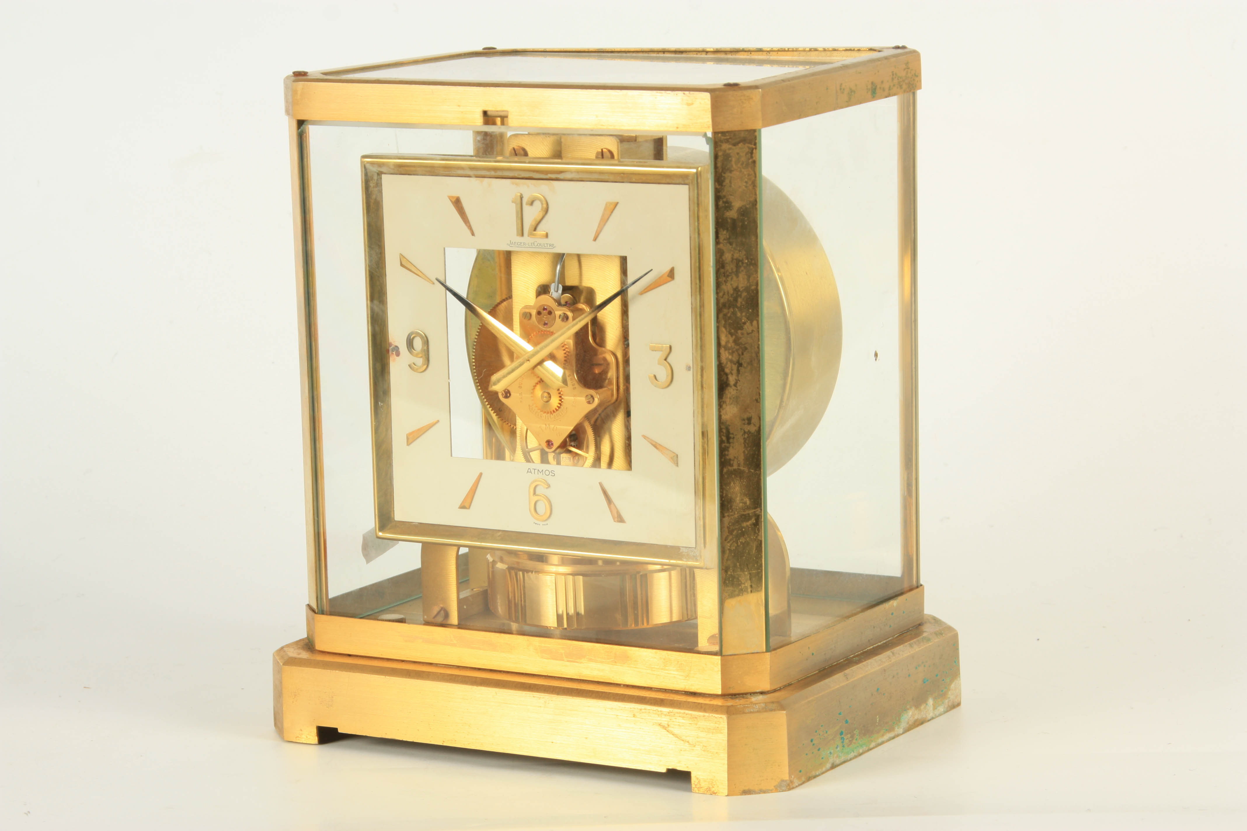 A JAEGER-LECOULTRE ATMOS CLOCK the gilt brass framed case with removable front glass panel enclosing - Image 4 of 8