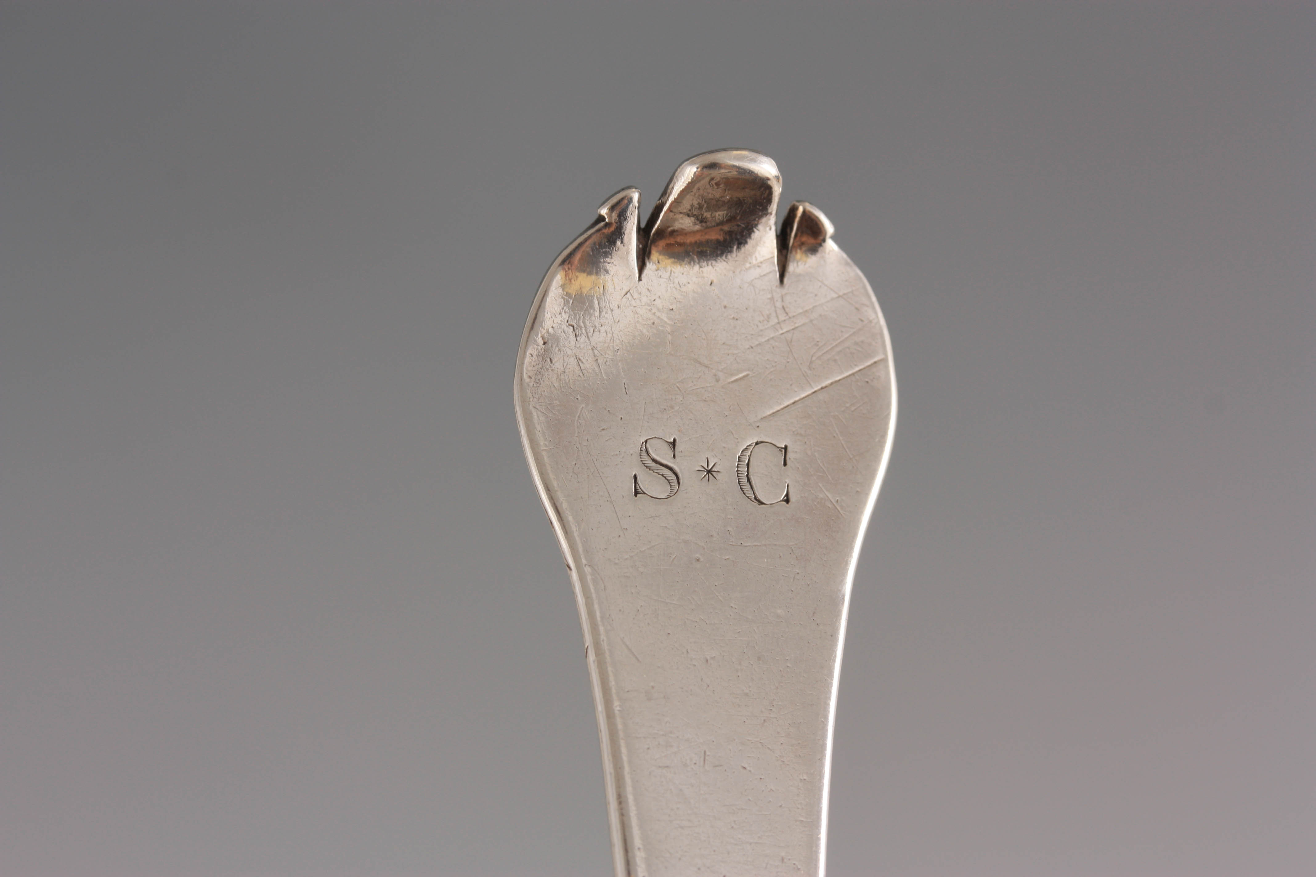 A CHARLES II TREFID SPOON initialled S.C. 19cm overall London by John King 1674 52 grams - Image 3 of 5