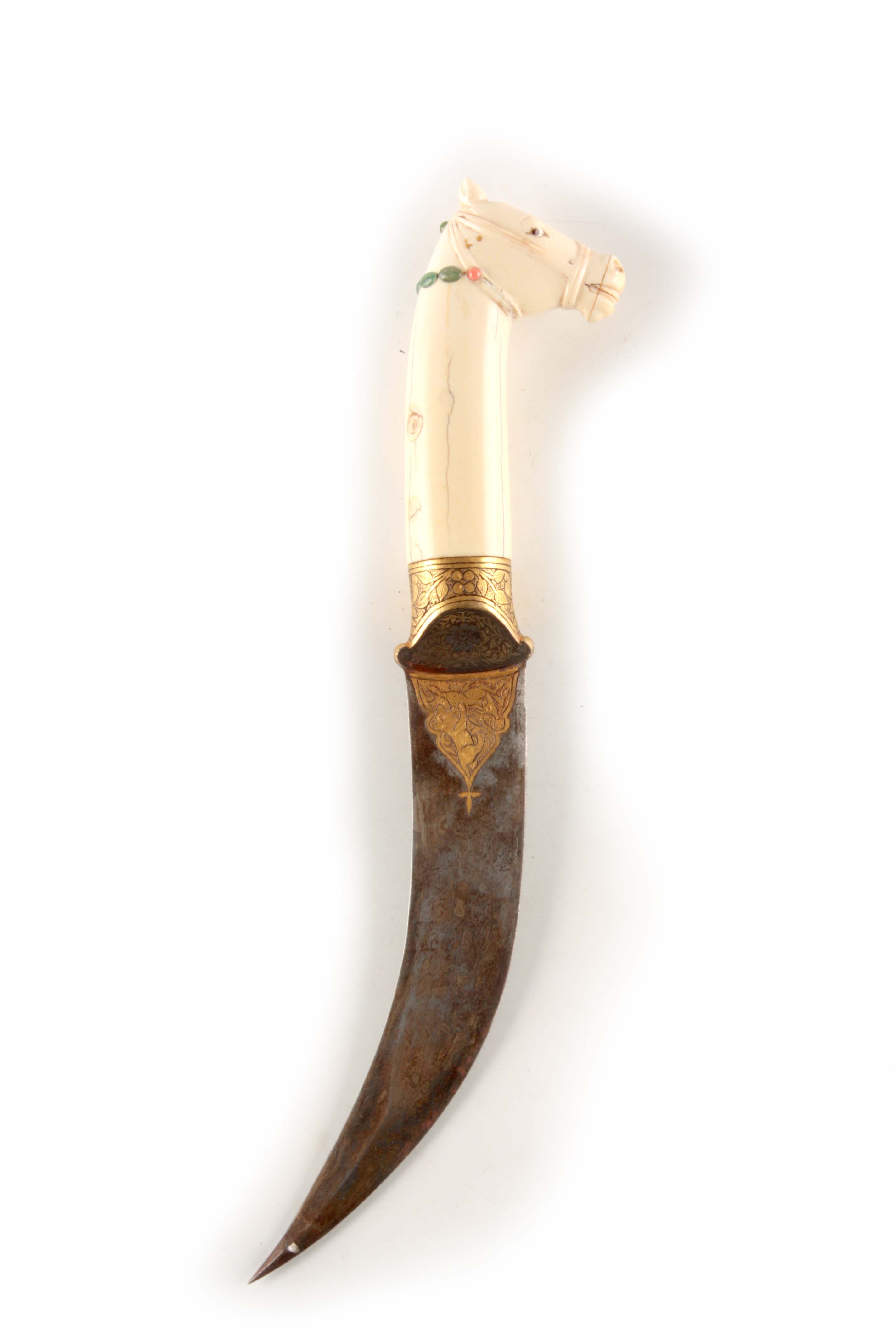 A LATE 19TH/EARLY 20TH CENTURY INDIAN MUGHAL KHANJAR IVORY CORAL AND JADE DAGGER having a curved