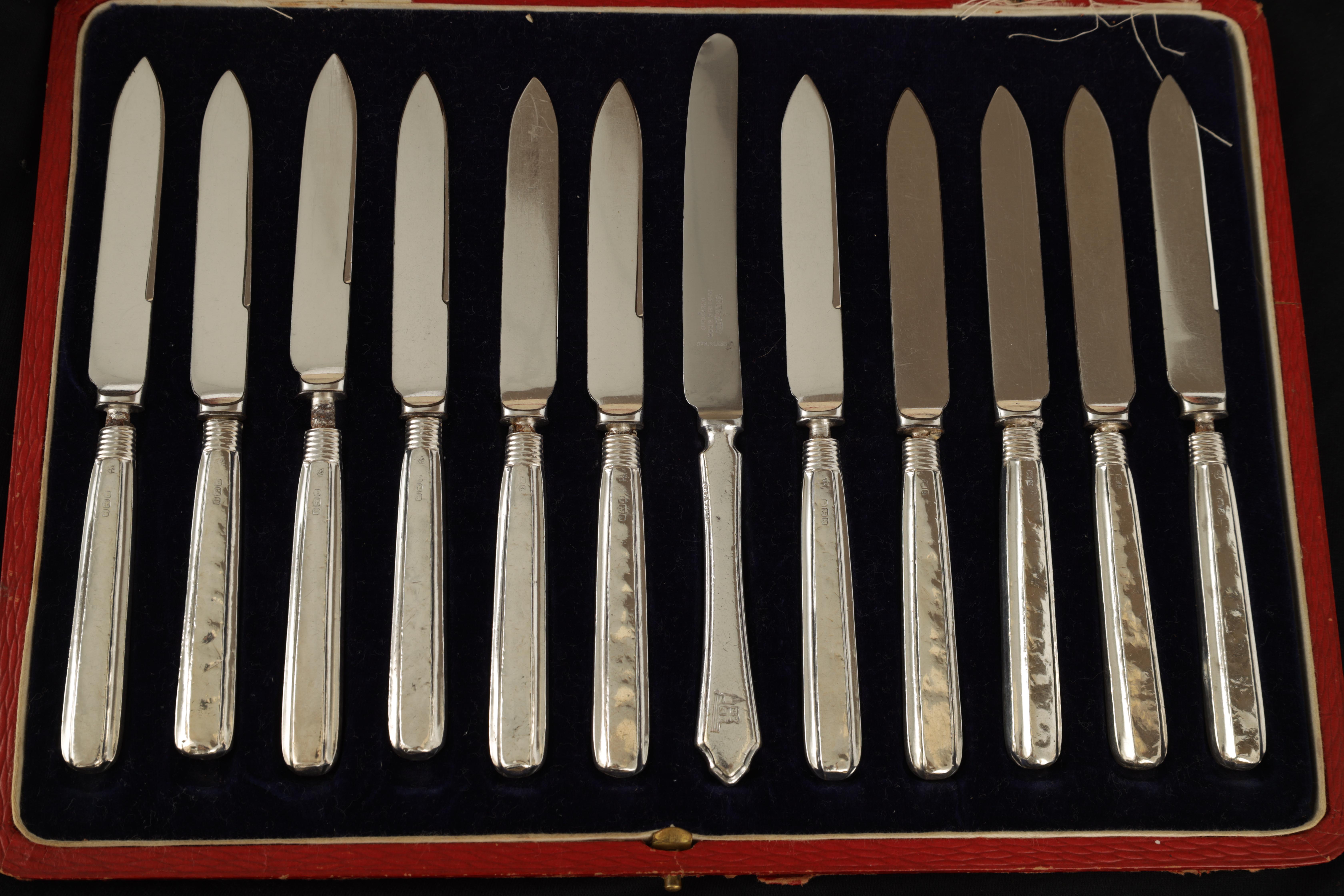 A SELECTION OF SILVERWARE INCLUDING A SILVER LADDLE hall marked London 1984, A SILVER ROCOCO STYLE - Image 6 of 9