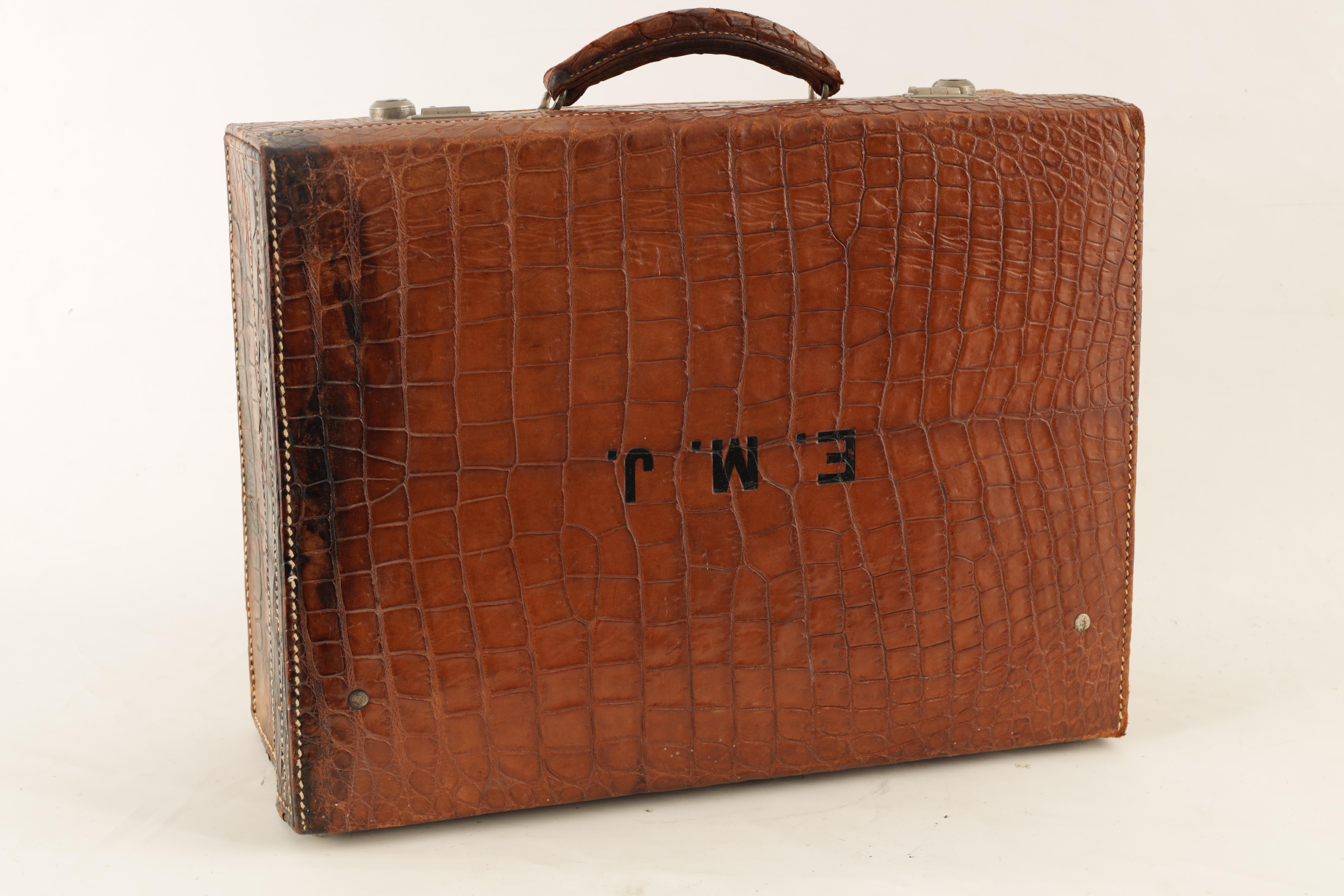 A FINE VICTORIAN CROCODILE SKIN LADIES TRAVELLING CASE BY DREW & SONS PICCADILLY CIRCUS, LONDON with - Image 4 of 48