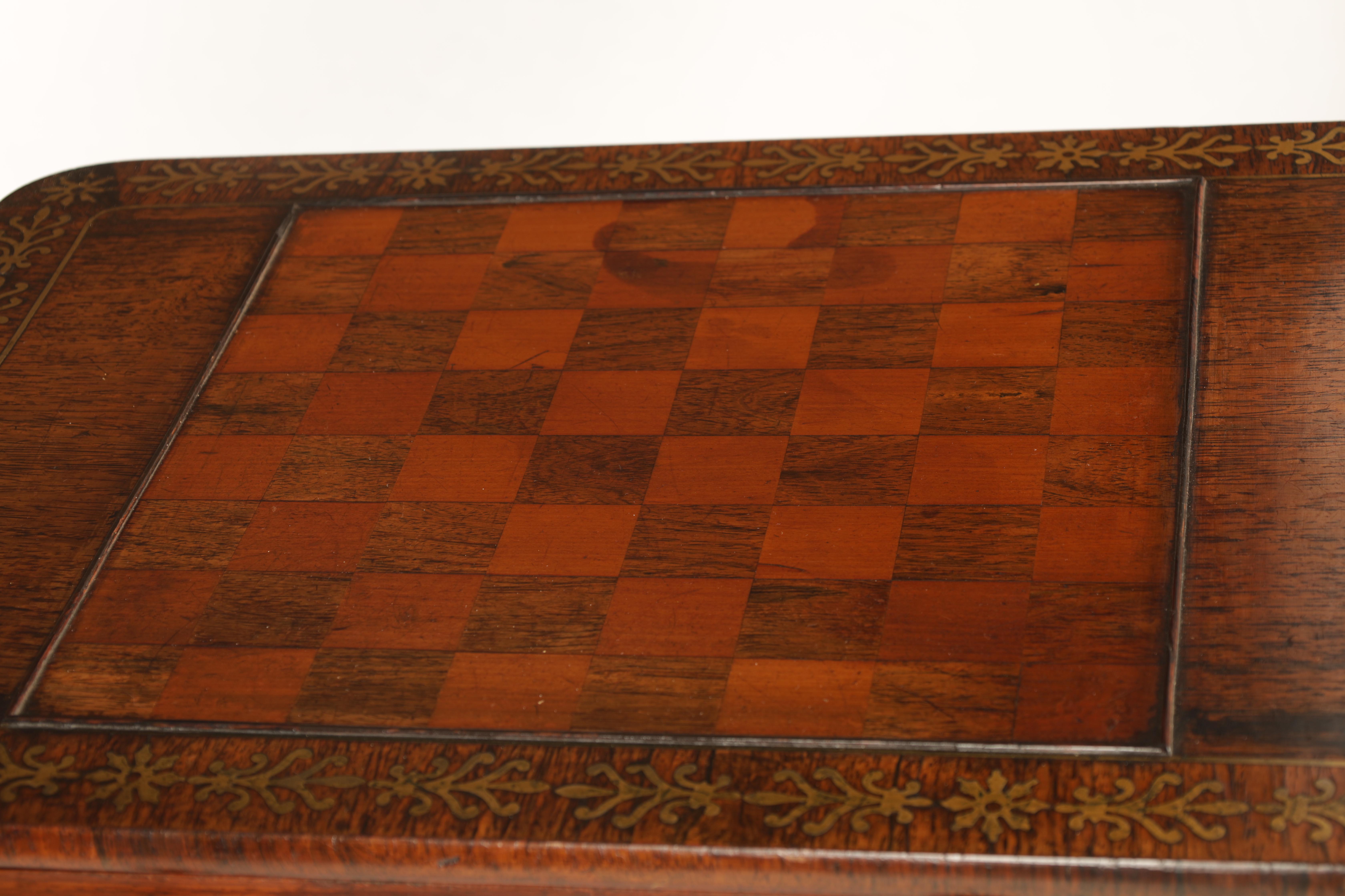 GILLOWS LANCASTER A REGENCY BRASS INLAID FIGURED ROSEWOOD WORK BOX with hinged floral inlaid chess - Image 3 of 16