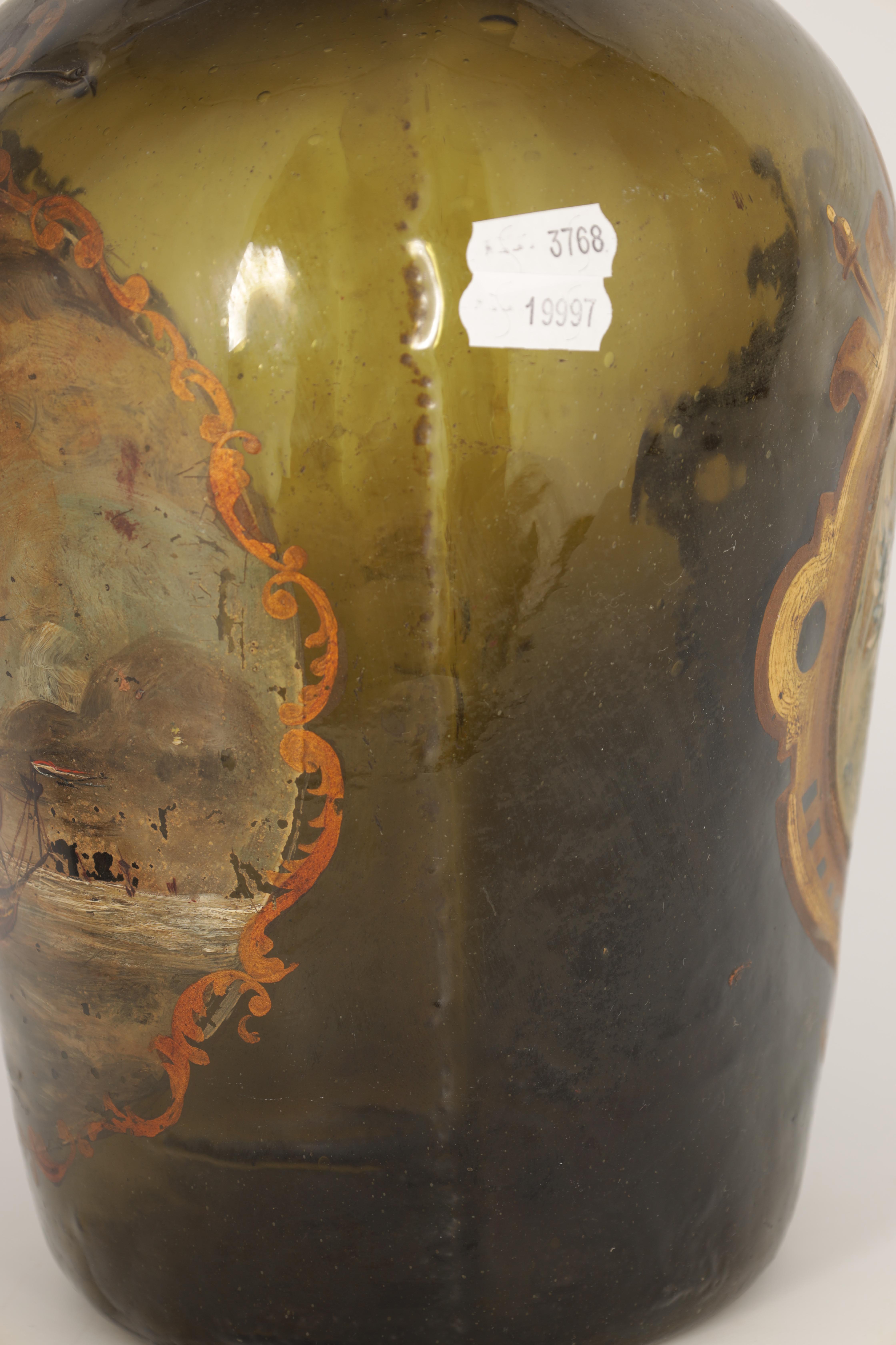 AN 18TH CENTURY GREEN GLASS BOTTLE WITH PAINTED NAVAL SCENE AND ARMOURIAL depicting a naval scene - Image 8 of 9