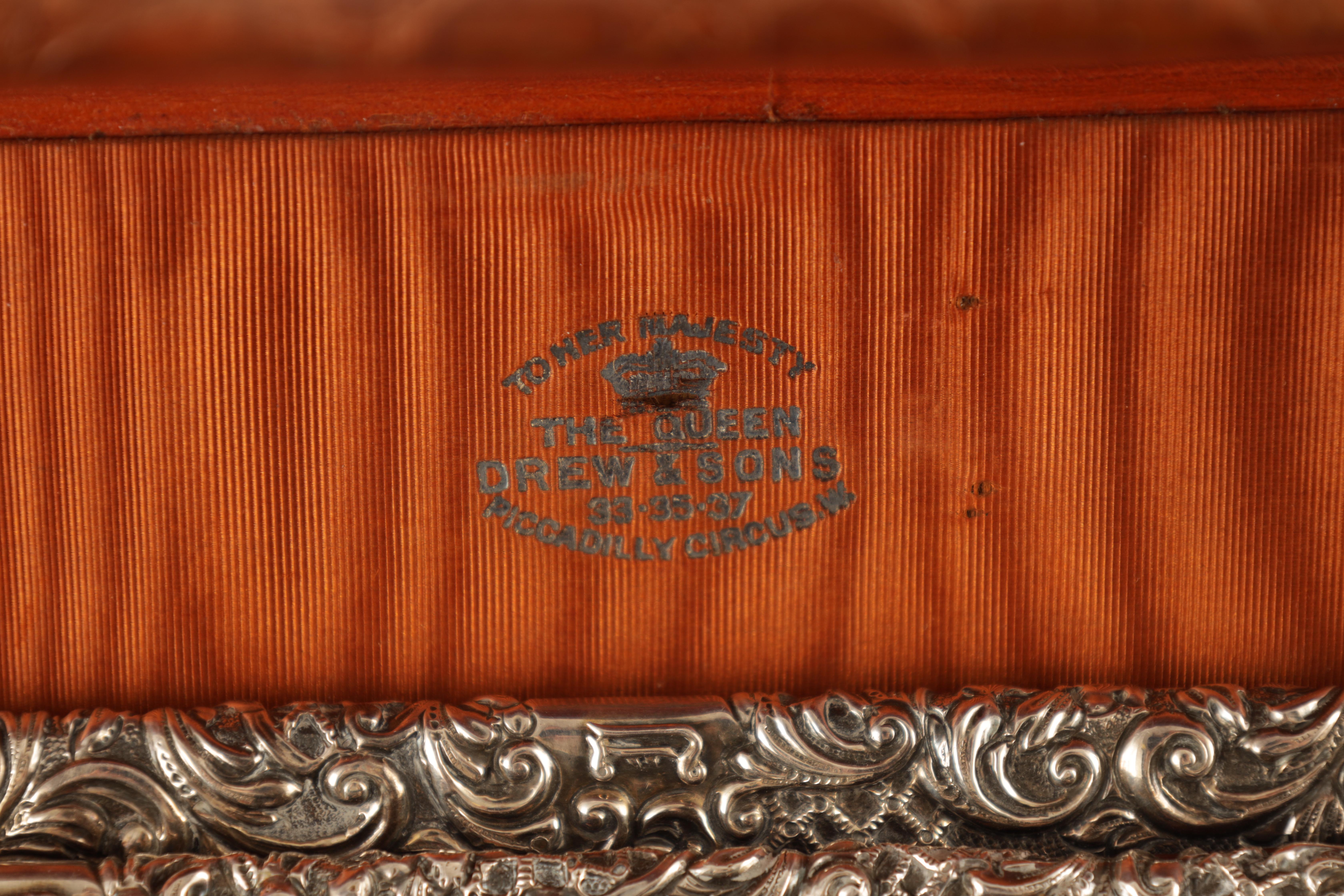 A FINE VICTORIAN CROCODILE SKIN LADIES TRAVELLING CASE BY DREW & SONS PICCADILLY CIRCUS, LONDON with - Image 8 of 48