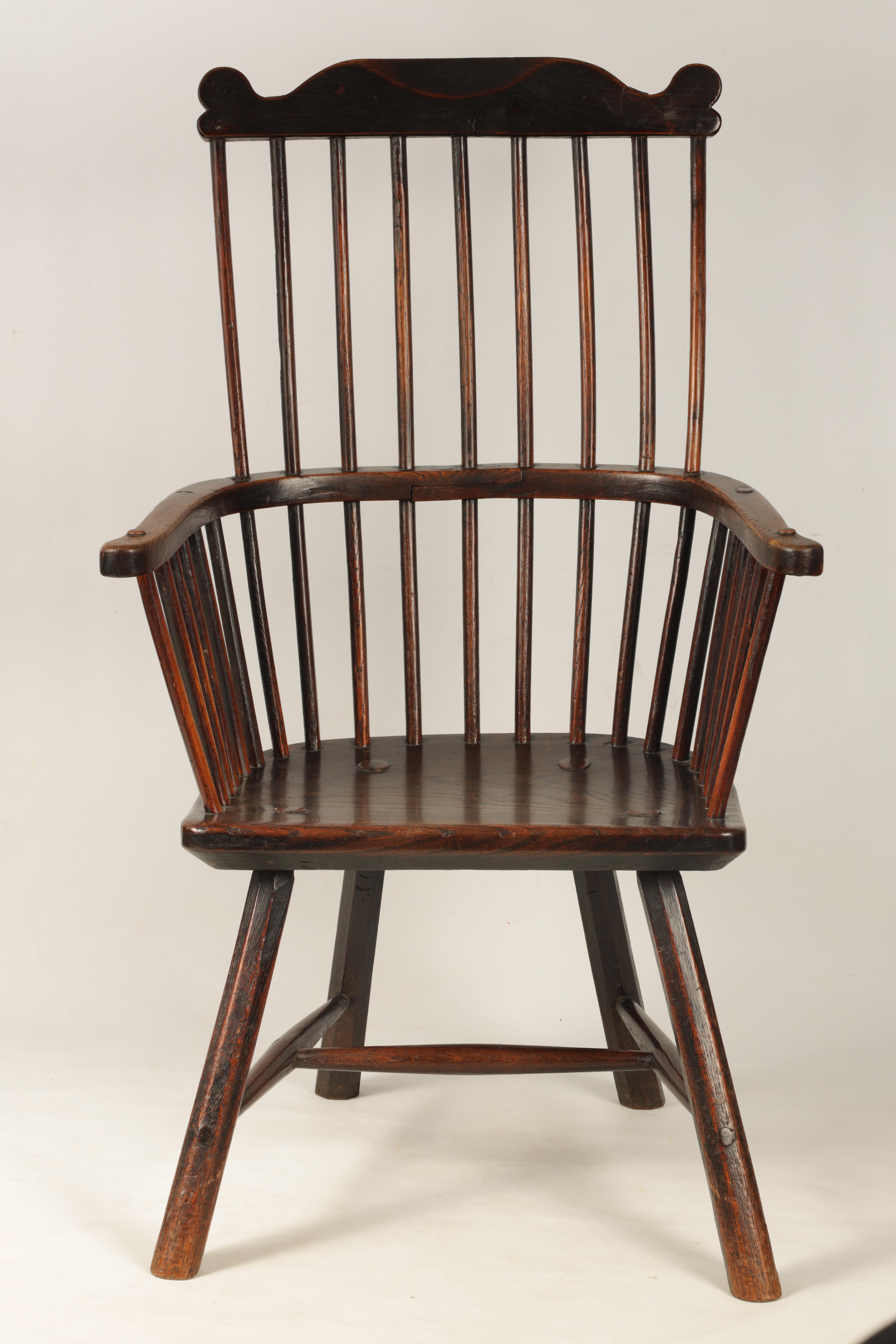 A GOOD 18TH CENTURY THAMES VALLEY OAK AND ELM WINDSOR CHAIR with shaped top rail and flared arms, - Image 2 of 11