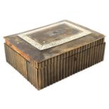 AN EARLY 19TH CENTURY ANGLO-INDIAN HORN AND IVORY WORKBOX the lid with ivory banded panel on a