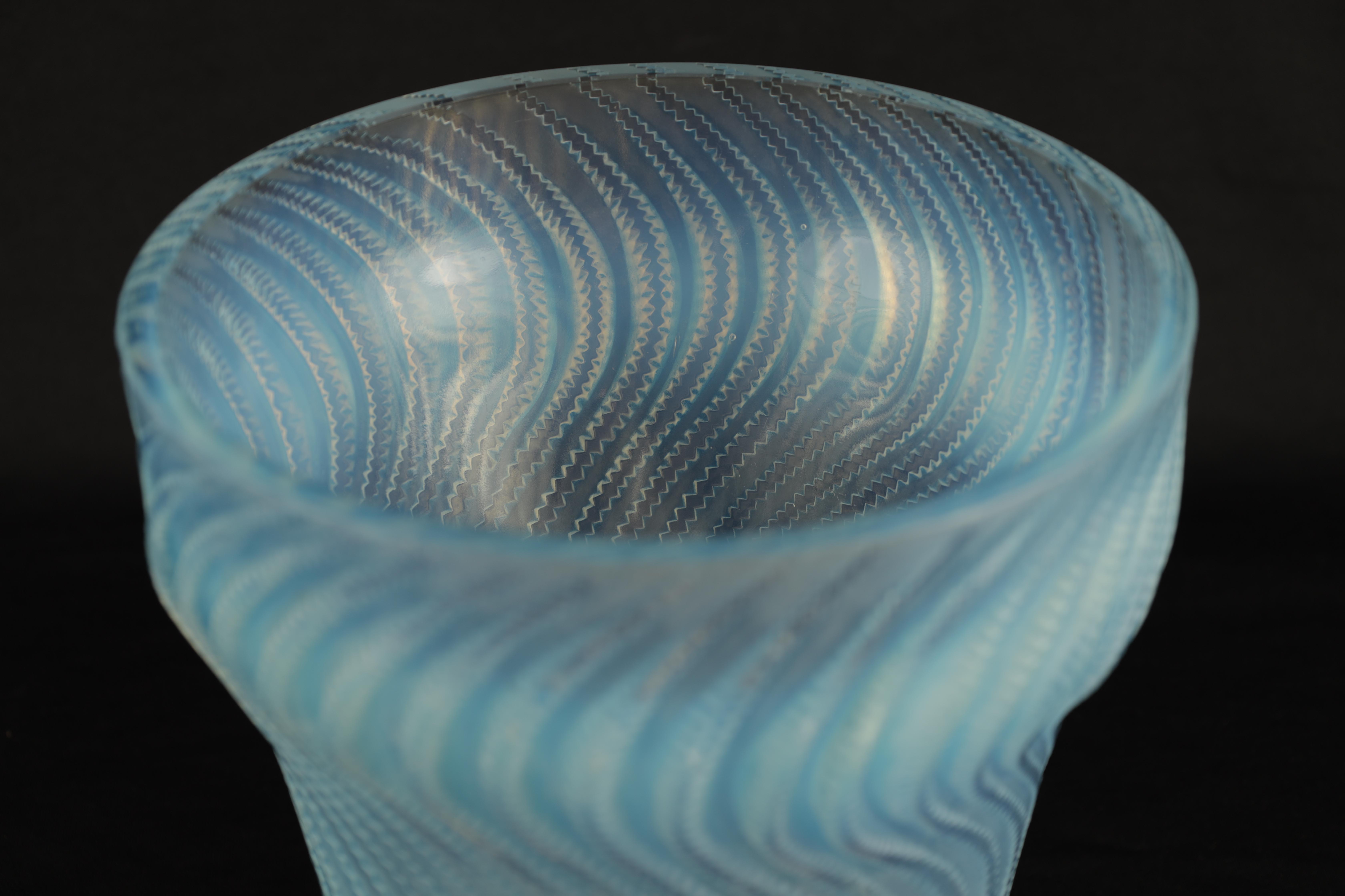 AN R LALIQUE FRANCE "ACTINIA" OPALESCENT AND BLUE STAINED GLASS VASE with flared body decorated in a - Image 5 of 6