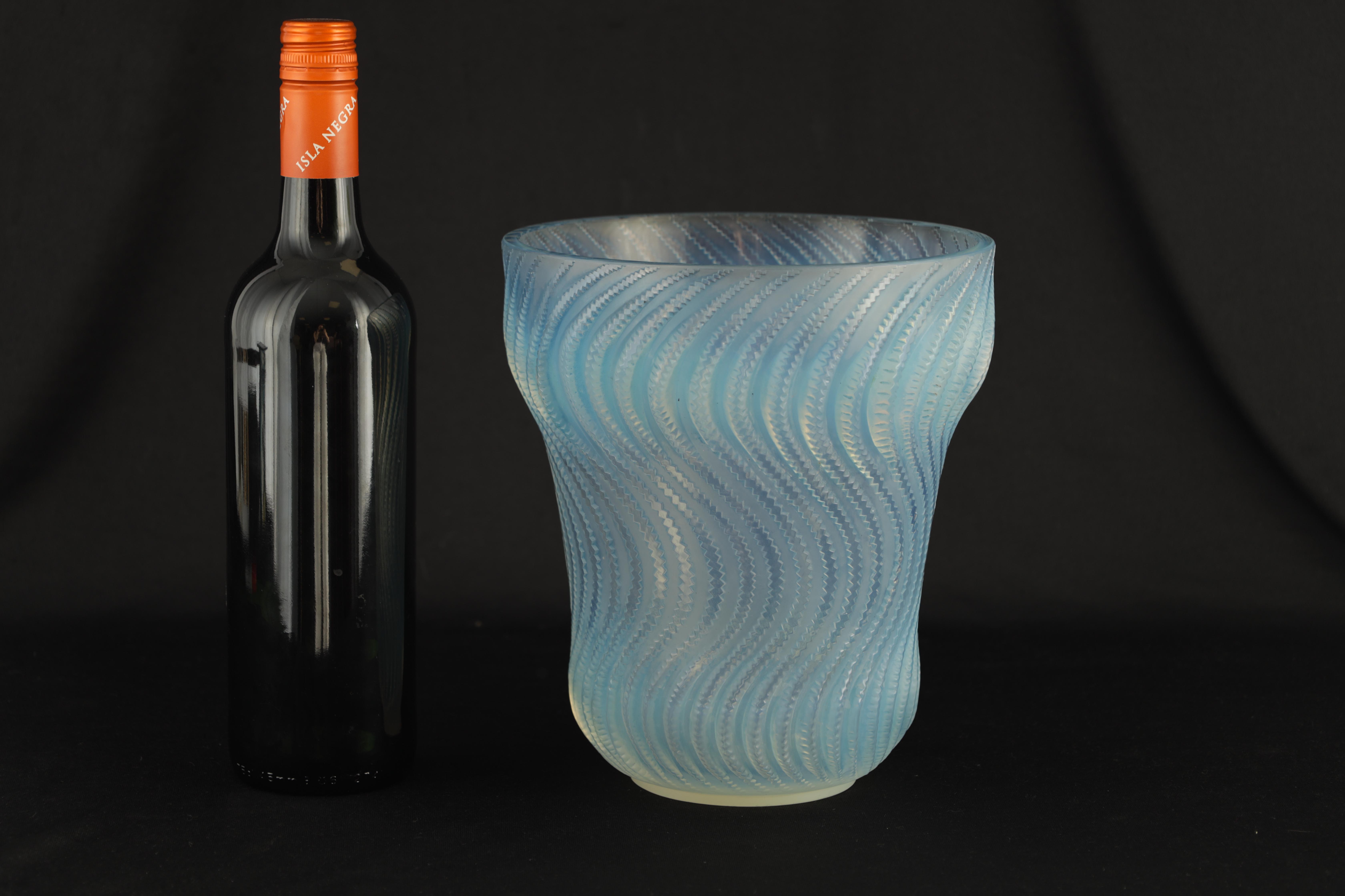 AN R LALIQUE FRANCE "ACTINIA" OPALESCENT AND BLUE STAINED GLASS VASE with flared body decorated in a - Image 2 of 6