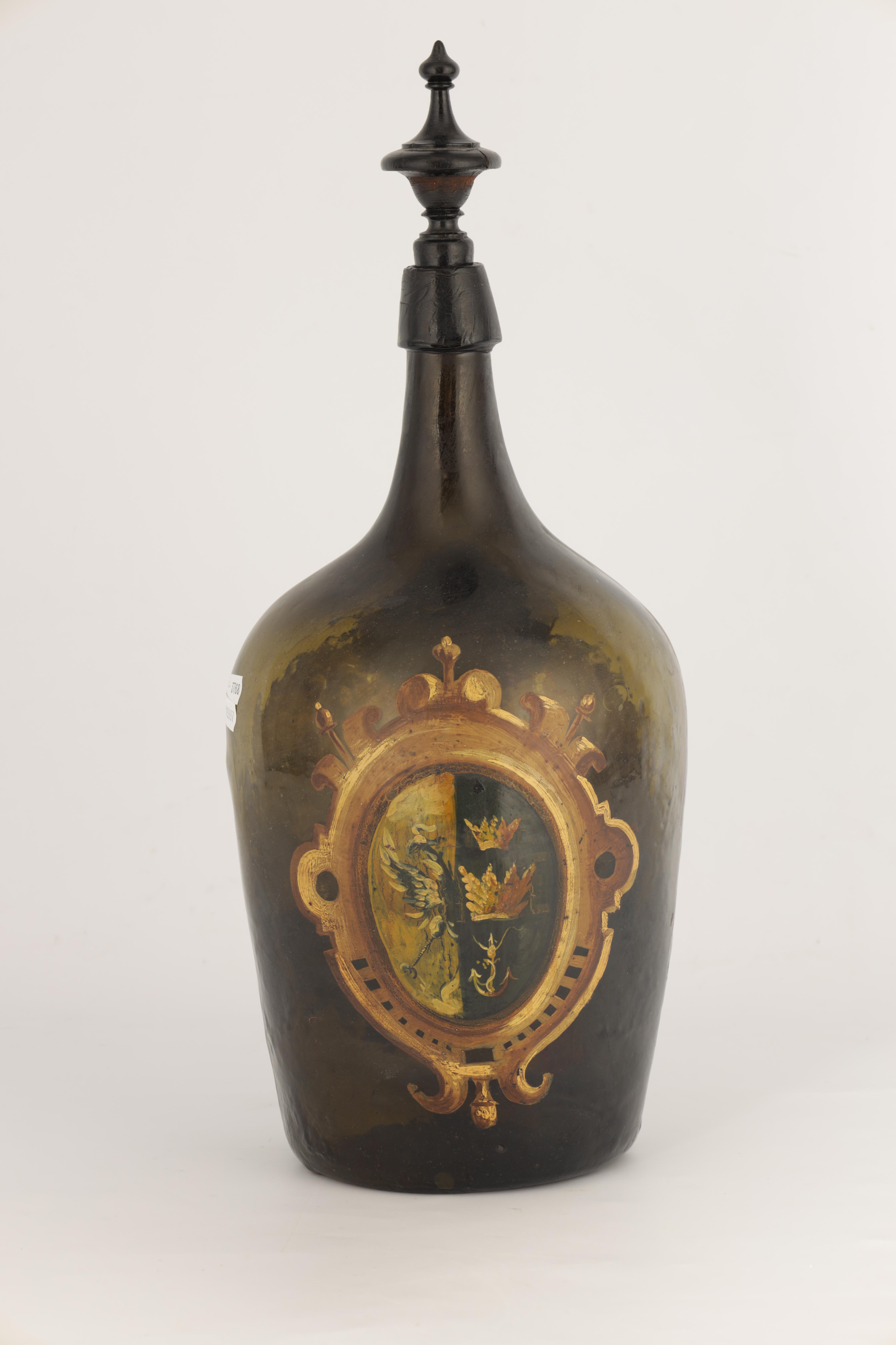 AN 18TH CENTURY GREEN GLASS BOTTLE WITH PAINTED NAVAL SCENE AND ARMOURIAL depicting a naval scene - Image 6 of 9