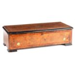 A GOOD 19TH CENTURY SWISS BOXWOOD STRUNG FIGURED WALNUT MUSICAL BOX