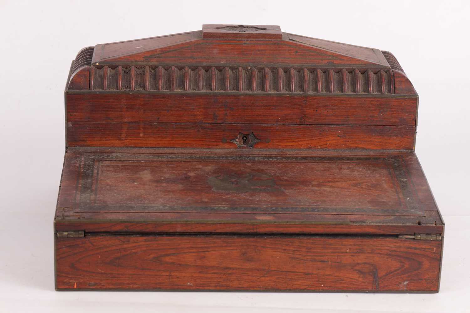 A LATE REGENCY ROSEWOOD AND BRASS INLAID WRITING BOX - Image 3 of 11