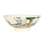 AN 18TH/19TH CENTURY CHINESE FAMILLE ROSE BOWL
