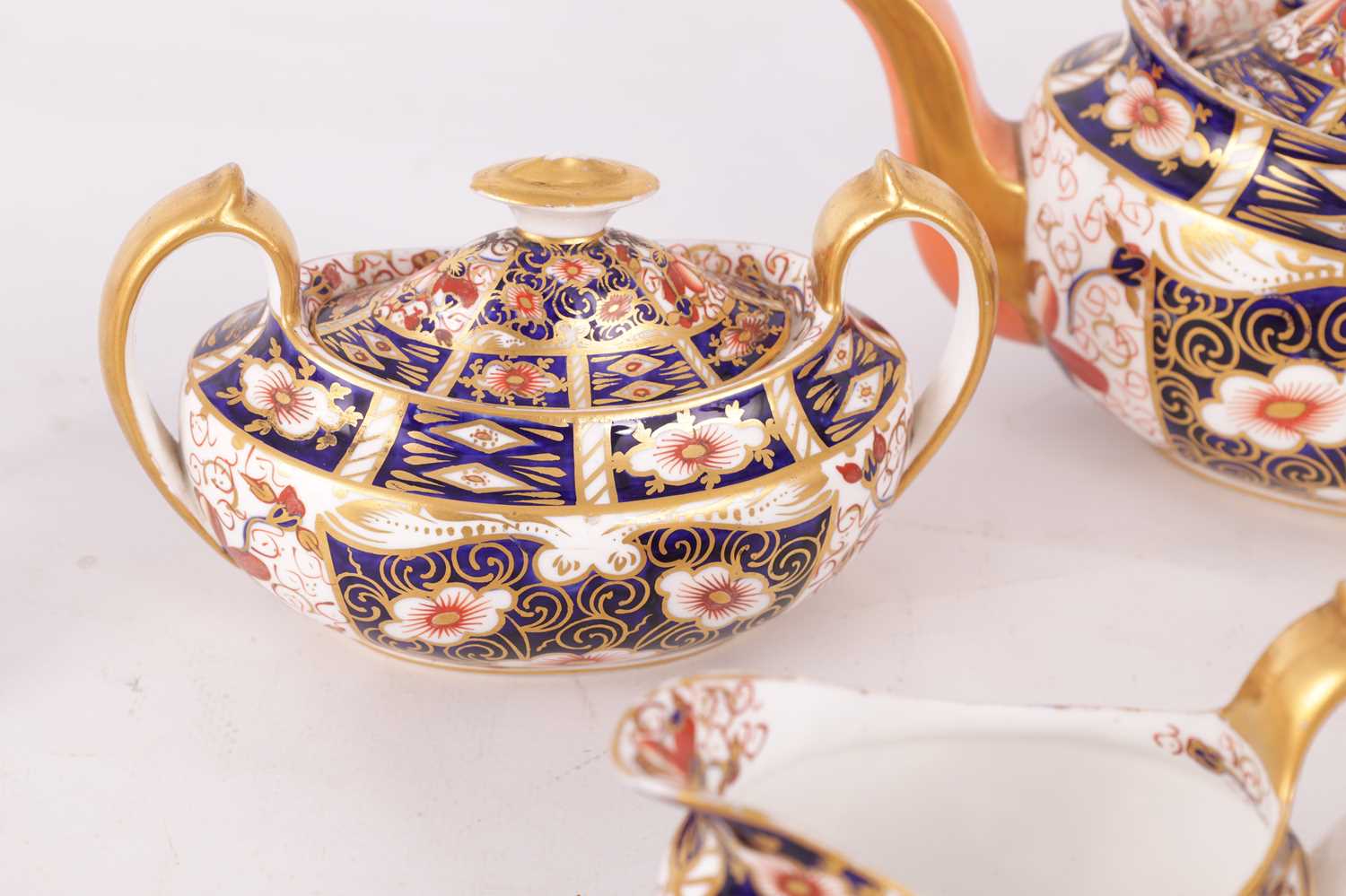 A LATE 19TH CENTURY IMARI PATTERN ROYAL CROWN DERBY TEA SET - Bild 4 aus 11