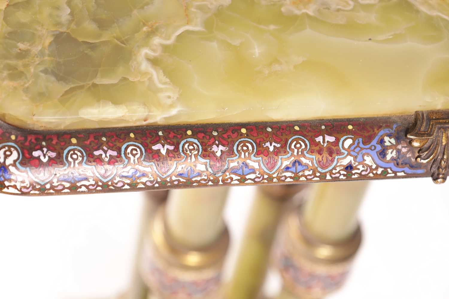 A 19TH CENTURY GREEN ONYX AND CHAMPLEVE ENAMEL TABLE - Image 2 of 7