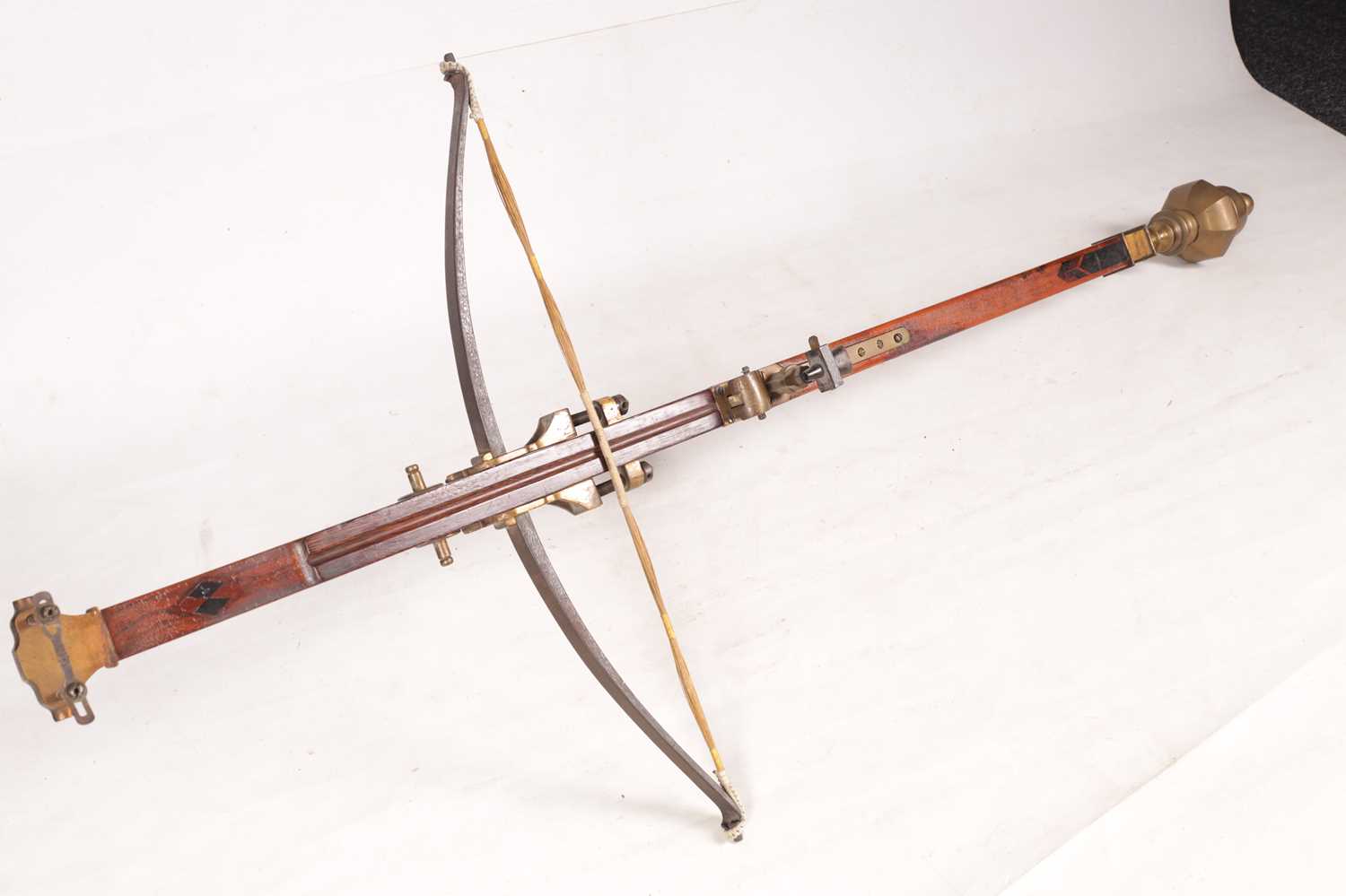 A LARGE 19TH CENTURY BELGIAN TARGET CROSSBOW - Image 9 of 12