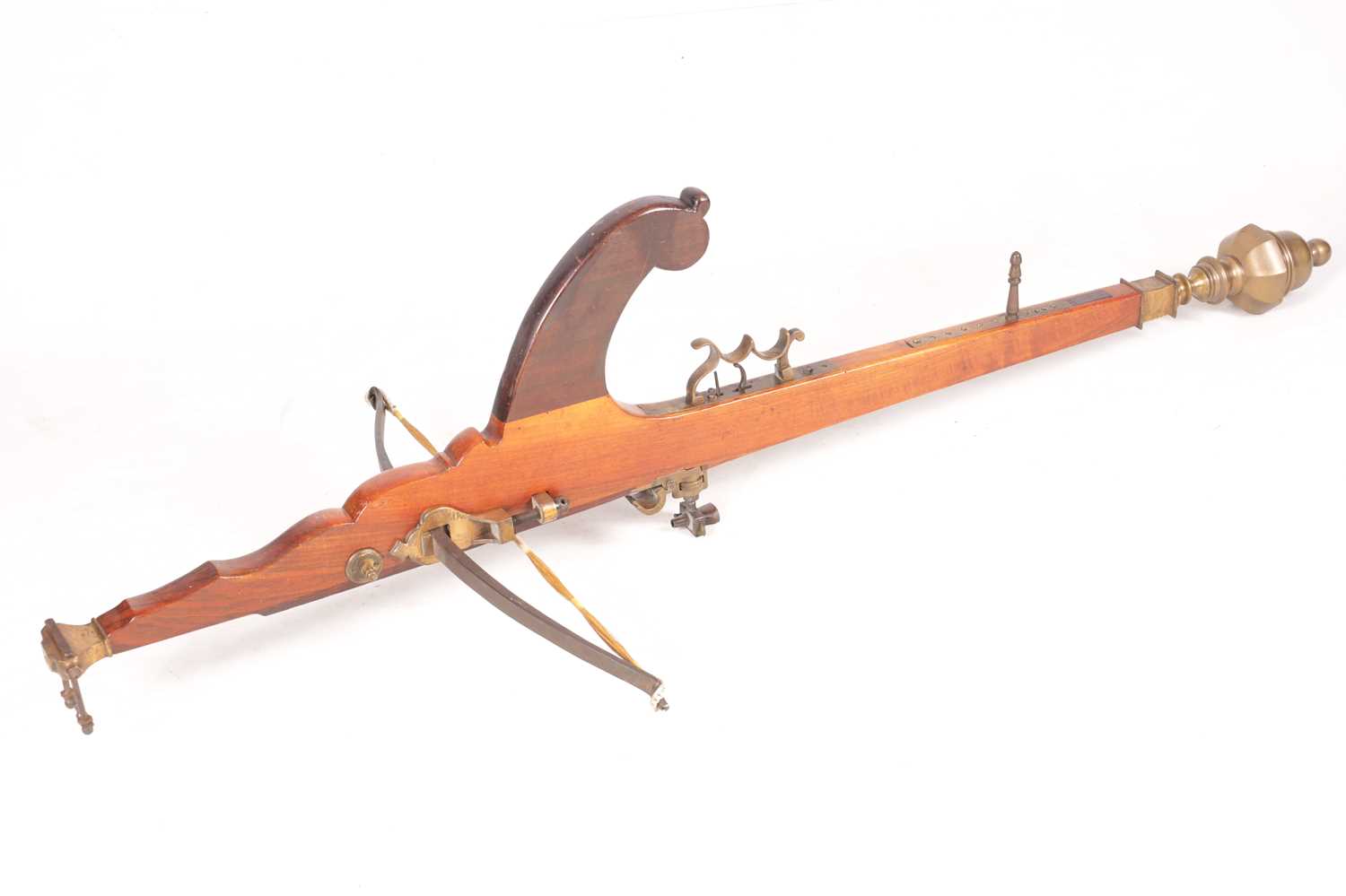 A LARGE 19TH CENTURY BELGIAN TARGET CROSSBOW - Image 5 of 12