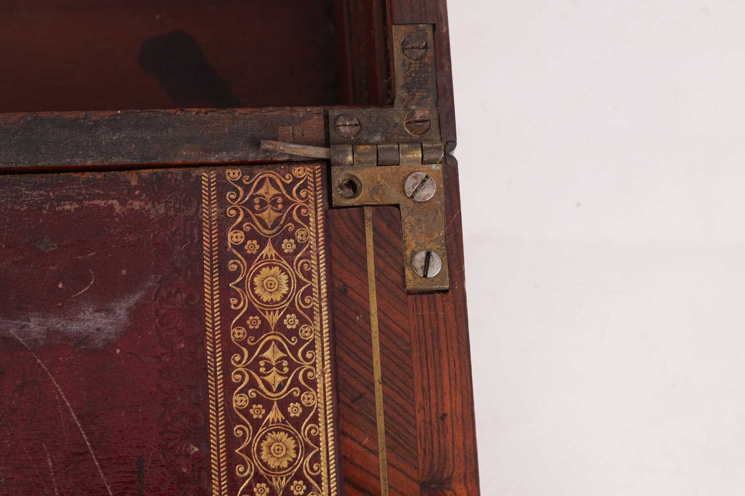 A LATE REGENCY ROSEWOOD AND BRASS INLAID WRITING BOX - Image 7 of 11